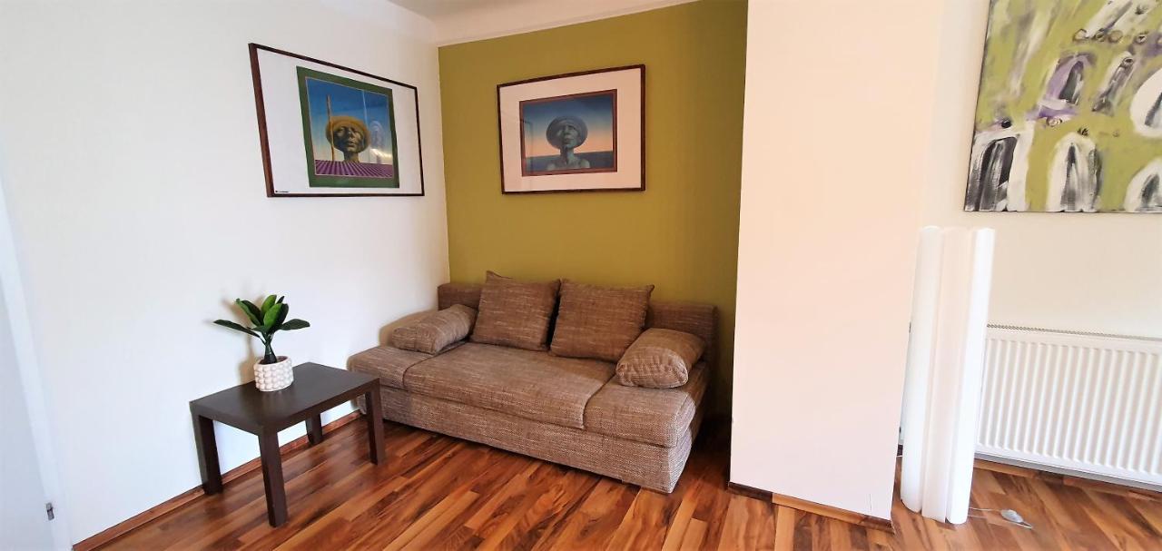 Govienna - Messe Wien Apartment Luaran gambar